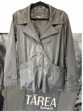Rue21 black Trench-Style Jacket Y2K a few flaws
